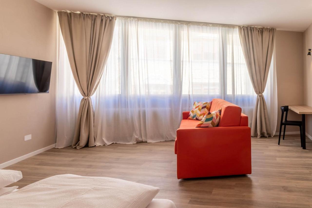 Apartments Iris เมราโน ภายนอก รูปภาพ